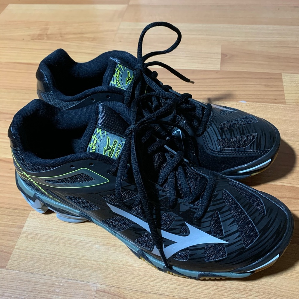 Women’s Mizuno Wave Lightning Rx3 Volleyball Shoes Gem